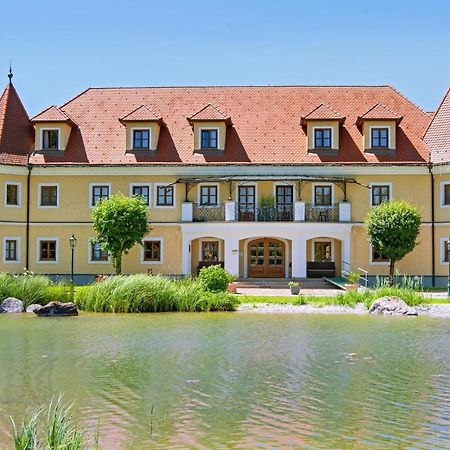Almtalhotel Pettenbach Eksteriør billede