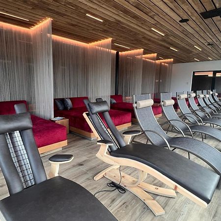 Almtalhotel Pettenbach Eksteriør billede
