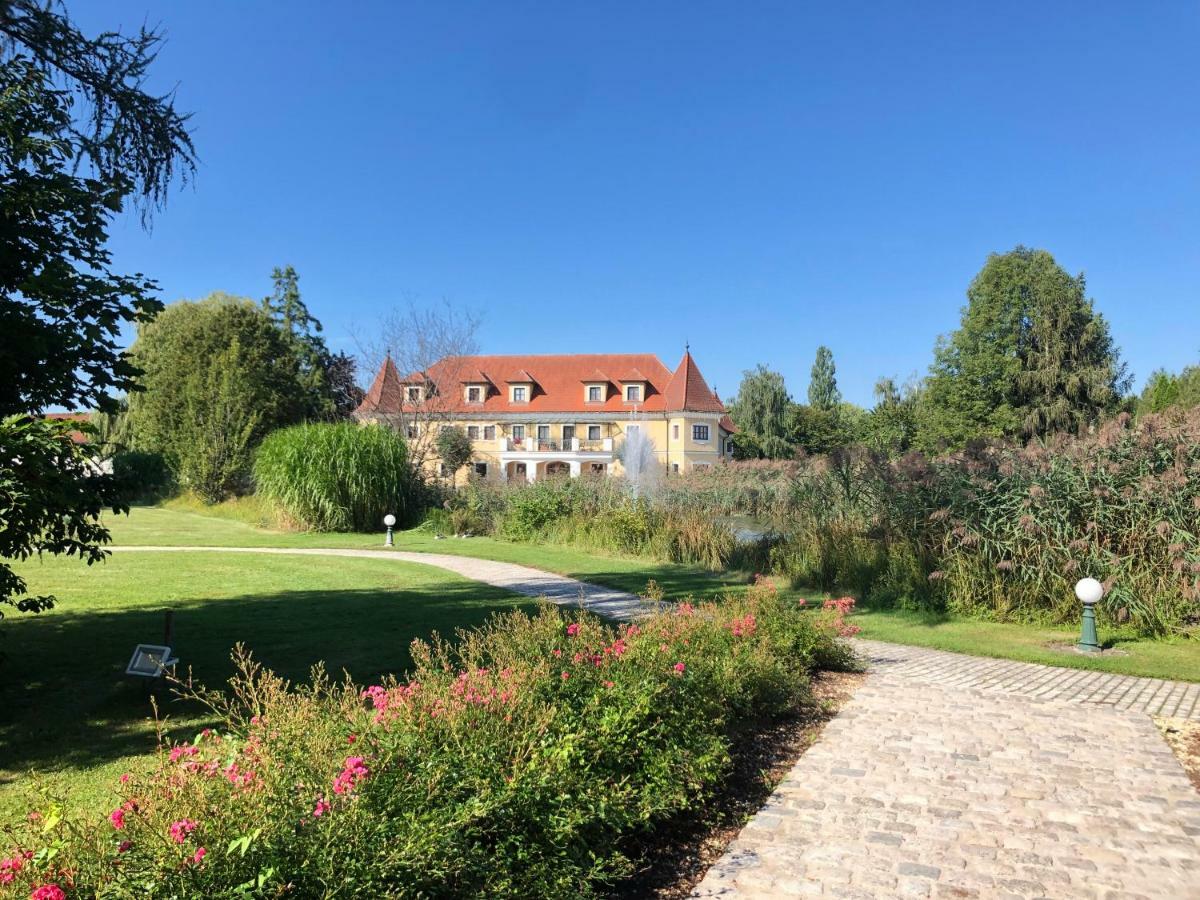 Almtalhotel Pettenbach Eksteriør billede